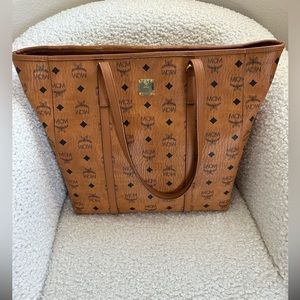 Toni Logo Medium Shopper Tote Bag